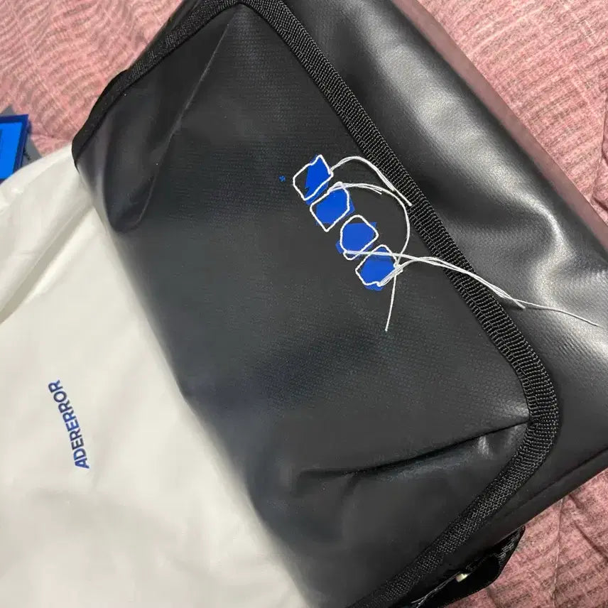 [BUNJANG] ADER Error Trace Admire Cross Bag - Black / 아더에러 트레이스 애드모어 크로스백 블랙(팝니다)