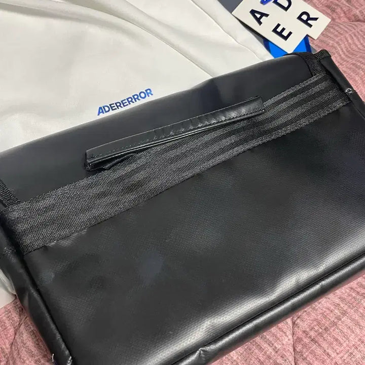 [BUNJANG] ADER Error Trace Admire Cross Bag - Black / 아더에러 트레이스 애드모어 크로스백 블랙(팝니다)