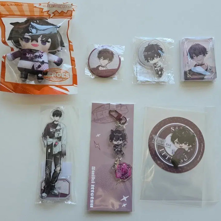 [BUNJANG] Nijisanji Saiki Ittetsu Goods Bundle Set / 니지산지 사이키 잇테츠 클리어파일 아크릴스탠드 뱃지  굿즈세트