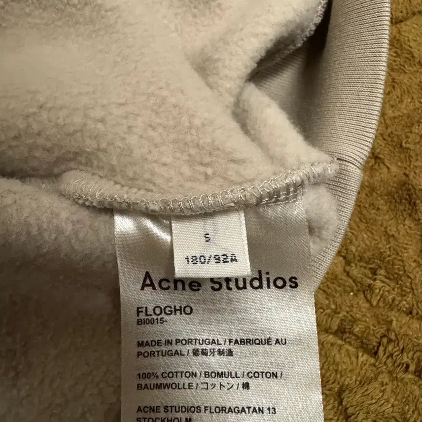 [BUNJANG] Acne Studios Neck Logo Sweatshirt Beige S / 아크네 스튜디오 넥로고 맨투맨