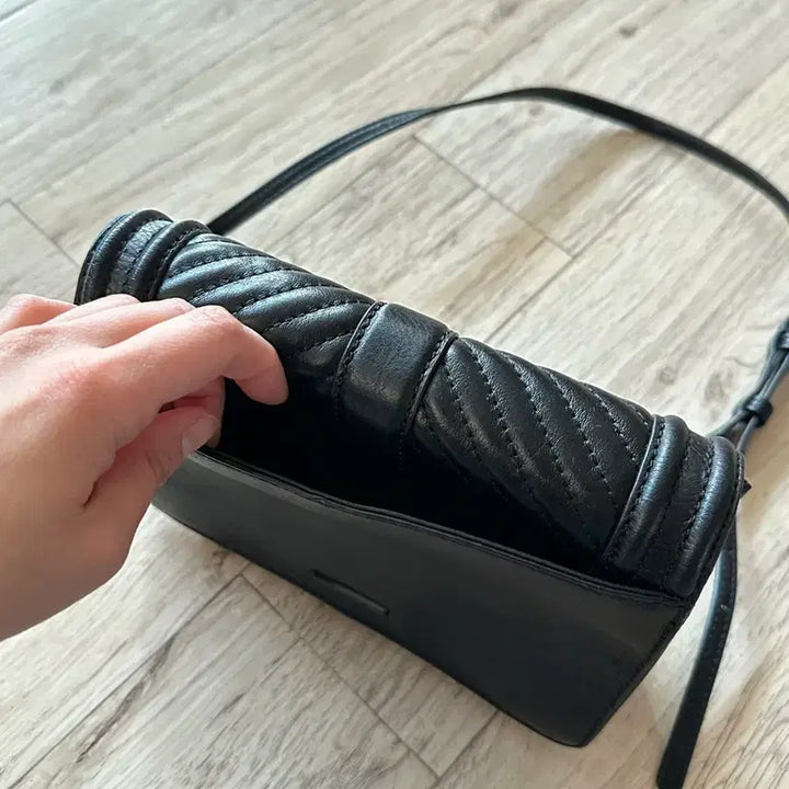 [BUNJANG] Rebecca Minkoff Leather Chain Crossbody Bag / 레베카밍코프 가죽 체인 크로스백