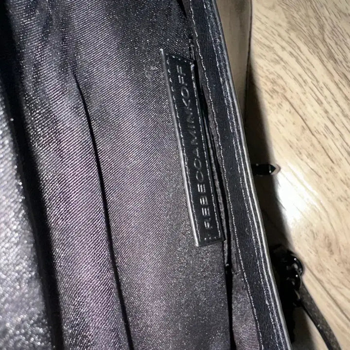 [BUNJANG] Rebecca Minkoff Leather Chain Crossbody Bag / 레베카밍코프 가죽 체인 크로스백