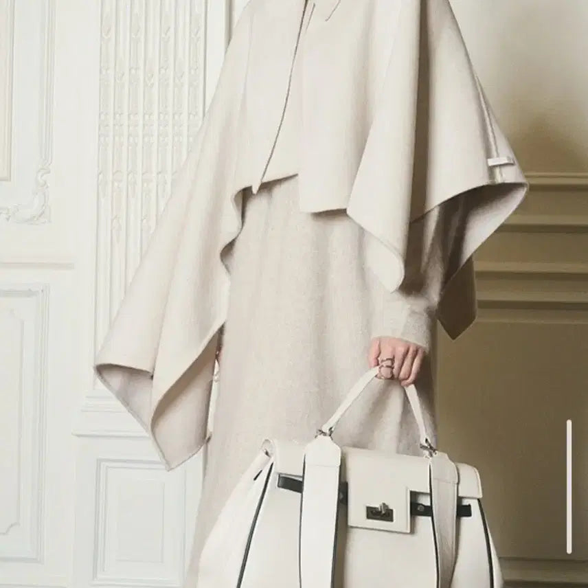 [BUNJANG] JULOOG Handmade Cape / 줄로그 핸드메이드 케이프