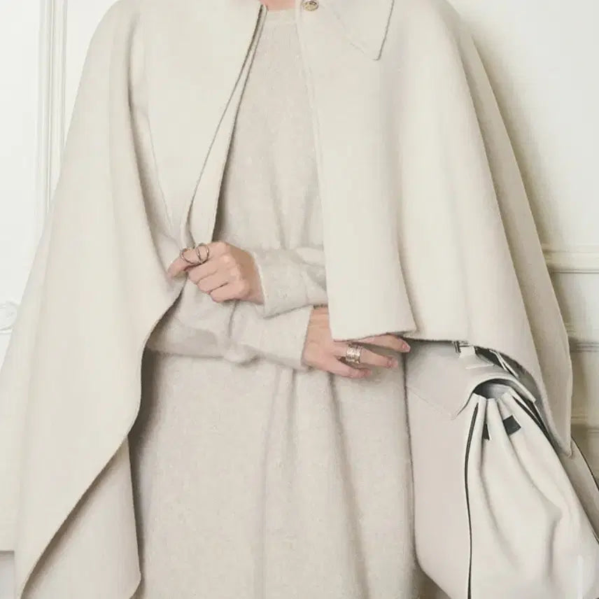 [BUNJANG] JULOOG Handmade Cape / 줄로그 핸드메이드 케이프