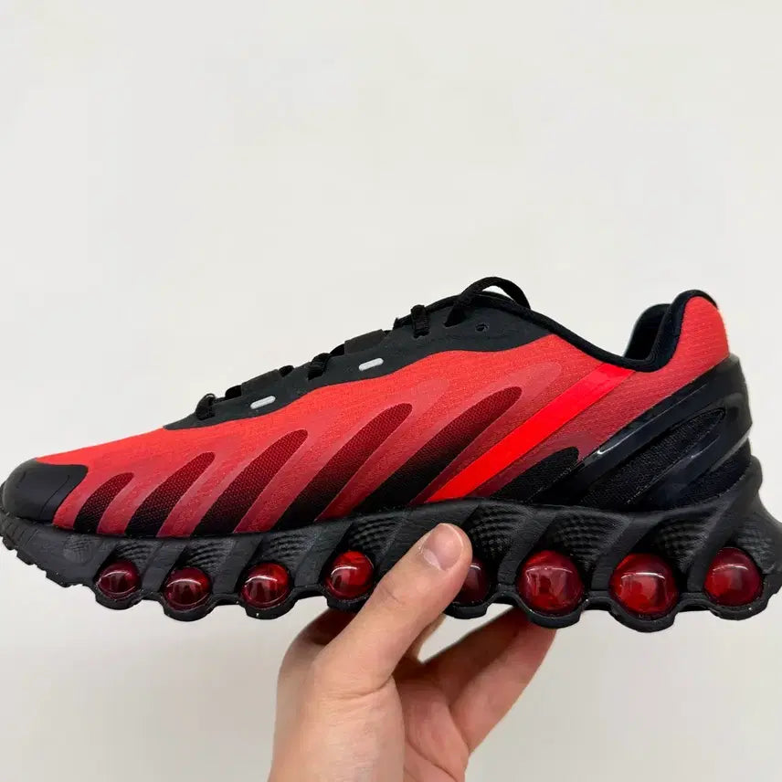 [BUNJANG] Nike Air Max Dn8 Gym Red Sneakers / (255)(새상품)나이키 에어맥스 Dn8 블랙 짐 레드