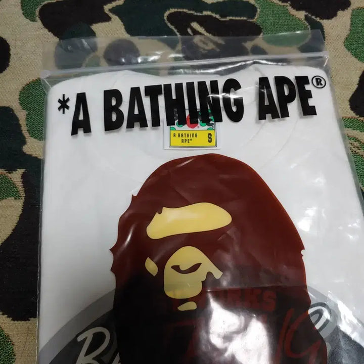 [BUNJANG] BAPE 24SS Busy Work Saru T-shirt / [S] 베이프 24SS 비지워크 사루 반팔티 화이트