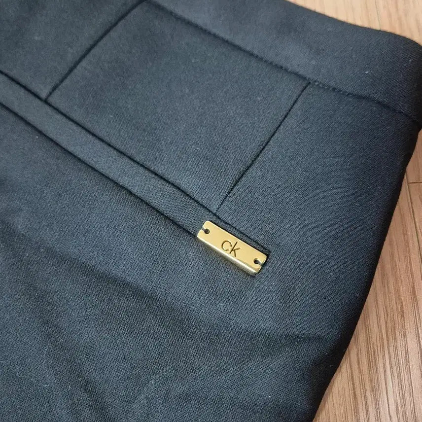 [BUNJANG] Calvin Klein Slim Fit Slacks (Sample) / 캘빈클라인 슬림핏 슬랙스 (샘플)