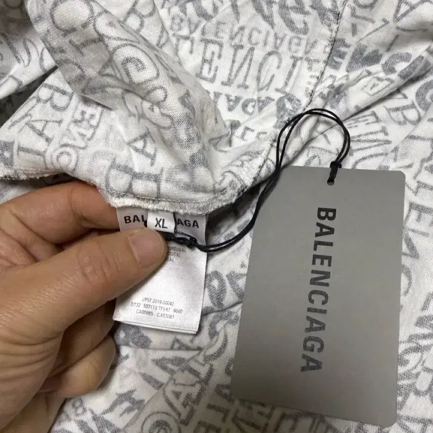 [BUNJANG] Balenciaga Graphic Oversized T-shirt (XL) / 발렌시아가 그래픽 오버핏 티셔츠(XL)
