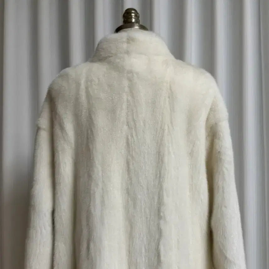 [BUNJANG] Copenhagen Female Mink Coat (Pearl Ivory) Long Robe / (새상품) 코펜하겐 최상급 휘메일 로브 롱 밍크코트 (아이보리)