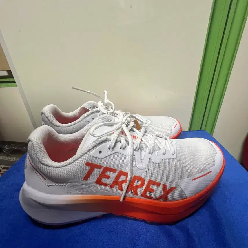 [BUNJANG] Adidas Terrex Agravic 3 Trail Running Shoes 275mm / 아디다스 테렉스 아그라빅 3 트레일 러닝화 275->새제품