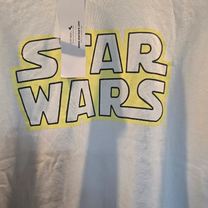 [BUNJANG] Star Wars Darth Vader Illustration White Sweatshirt / 스타워즈. 정품 굿즈!  맨투맨 화이트. 미착!