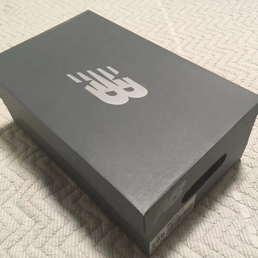 [BUNJANG] New Balance MR530TG Sneakers / 뉴발란스 MR530TG 국내매장판 265mm