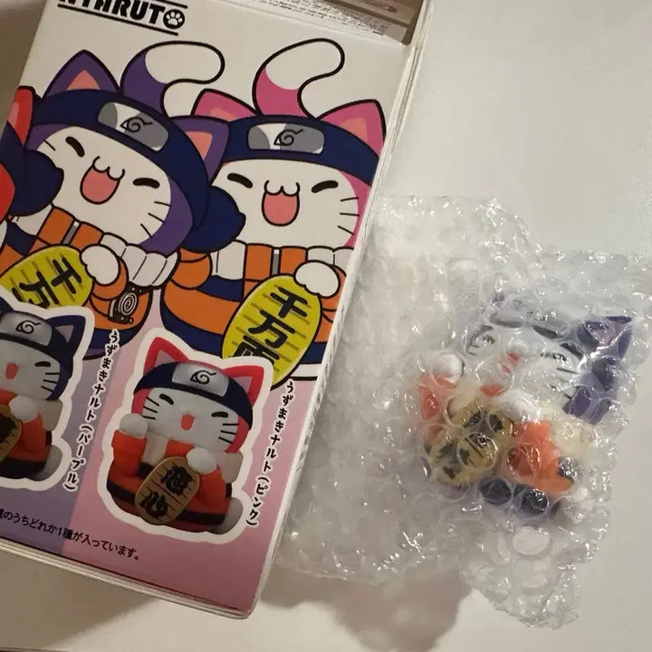 [SOLD OUT] 메가캣 컬러풀 냐루토 마네키네코 보라색 나루토 피규어