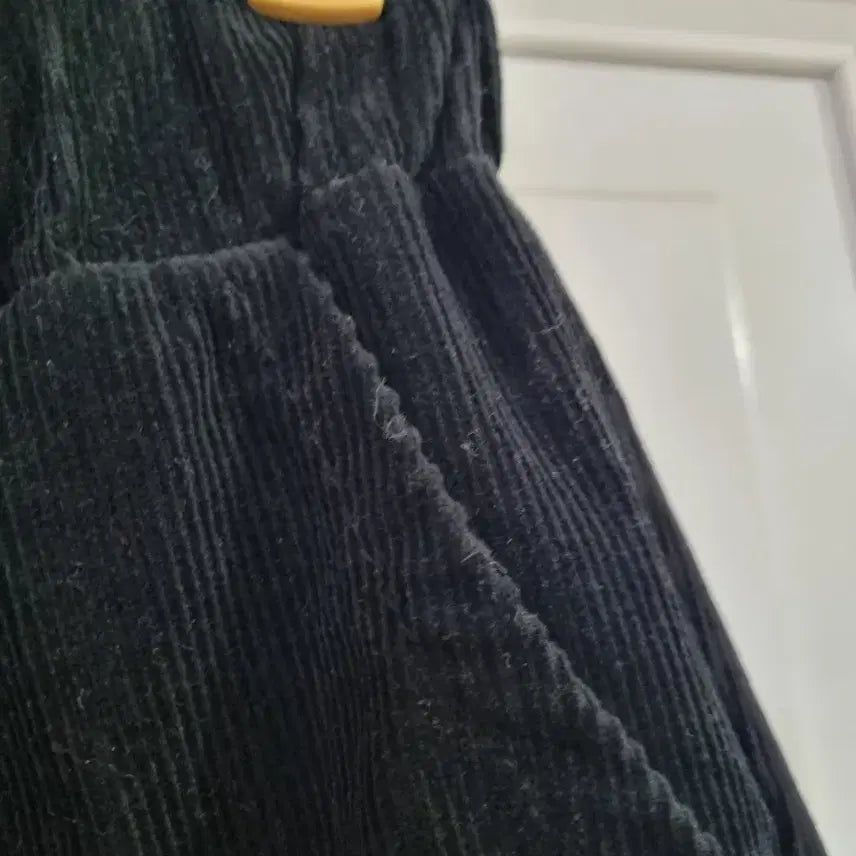 [BUNJANG] Black Spring Wide Bending Pants / 검정.봄   겨울 밴딩. 와이드 베기통바지. 깨끗해요. 30까지