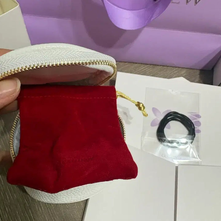 [BUNJANG] Golden Dew Blanket, Calendar, Pouch Bundle Set / 골든듀 블랭킷, 달력, 파우치 일괄