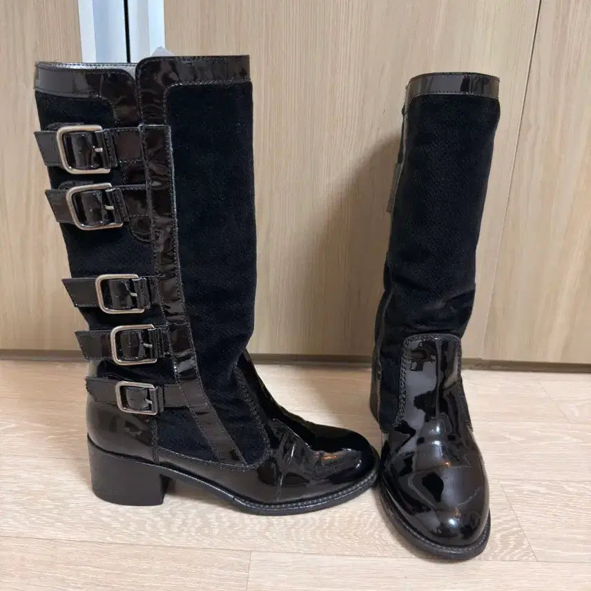 [BUNJANG] Chanel Buckle Mid Boots / 샤넬 버클 미들부츠