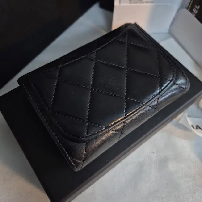 [BUNJANG] Chanel Classic Card Wallet / 샤넬 블랙 클래식 카드지갑