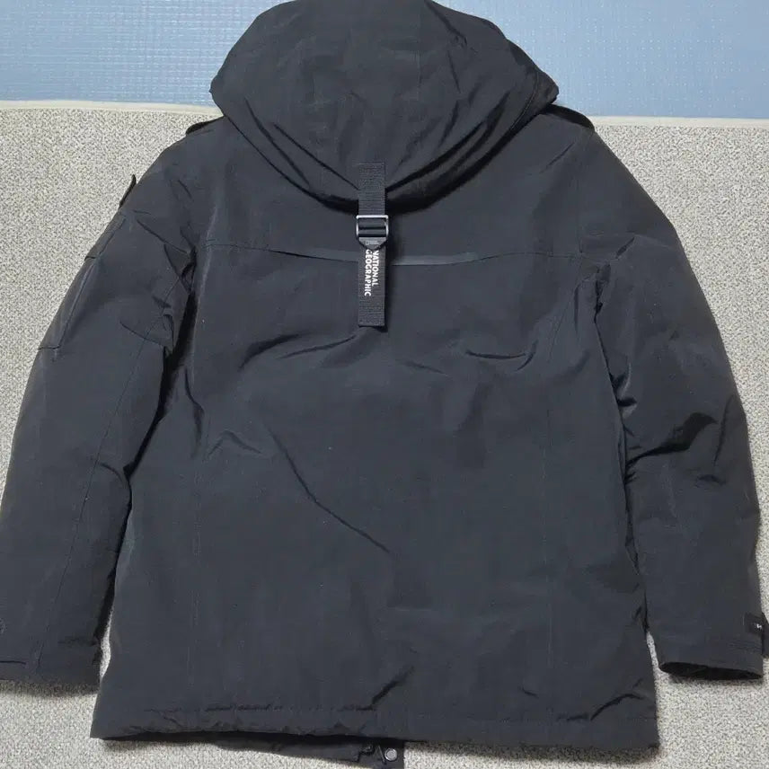 [BUNJANG] National Geographic Utility Down Jacket (L) / 내셔널지오그래픽 유틸리티 다운 점퍼 100(L)