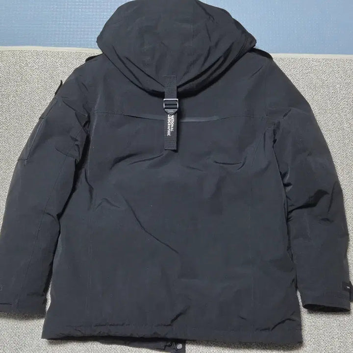 [BUNJANG] National Geographic Utility Down Jacket (L) / 내셔널지오그래픽 유틸리티 다운 점퍼 100(L)