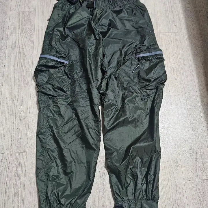 [BUNJANG] Nike Tech Pack Cargo Pants - Dark Green / 나이키 테크팩 카고팬츠L 다크 그린