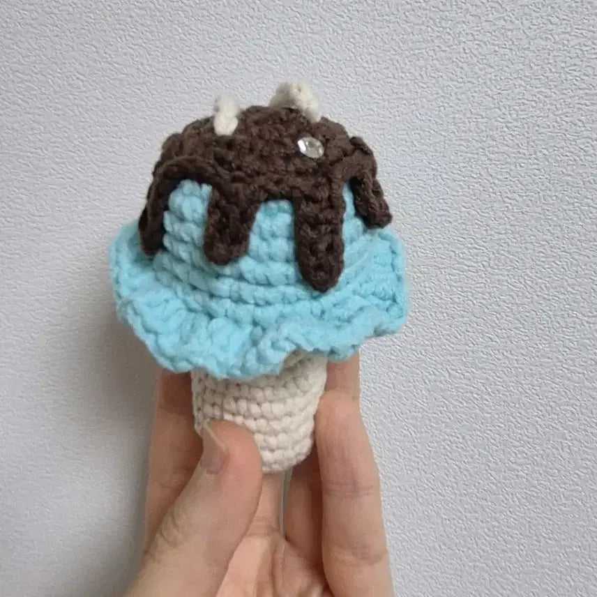 [BUNJANG] Ice Cream Lip Balm Case / 아이스크림 립밤케이스