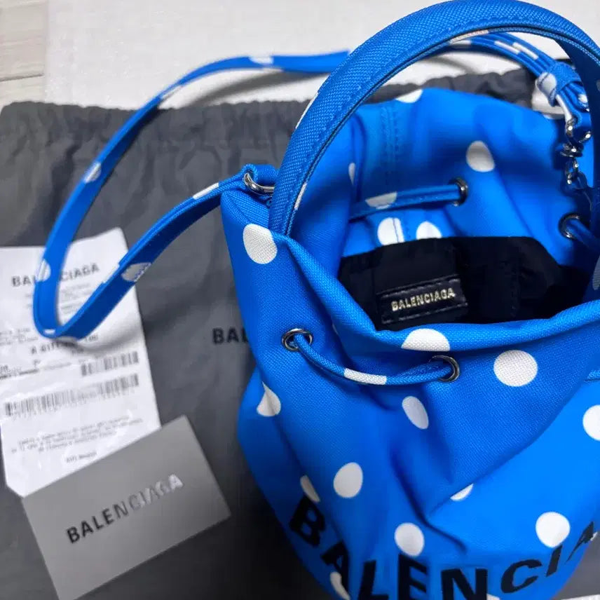 [BUNJANG] Balenciaga Dot Bucket Bag / [정품] 발렌시아가 도트 복조리백 버킷백 블루