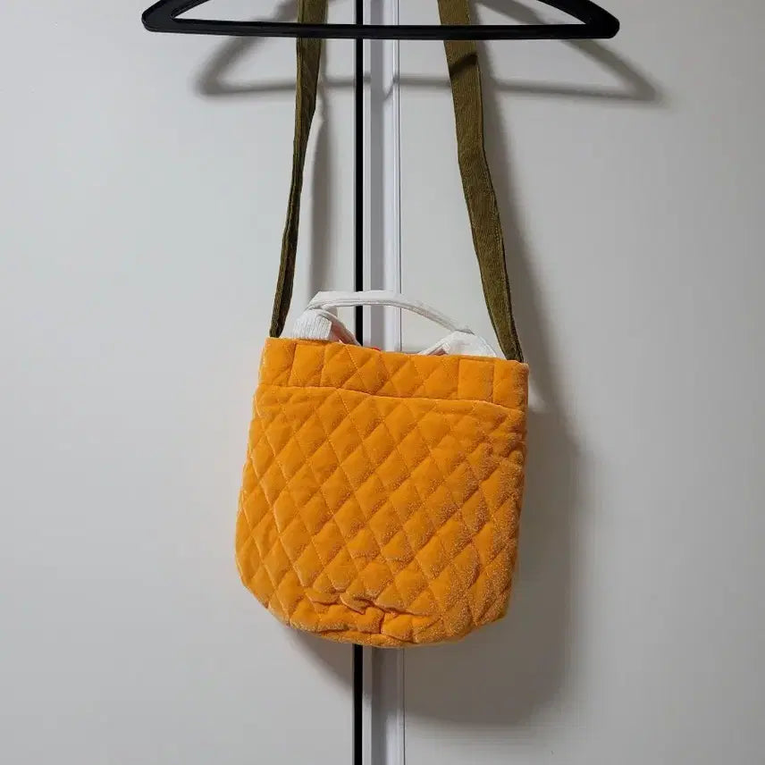 [BUNJANG] Tombere Quilting Bag / 탐베레 퀼팅가방