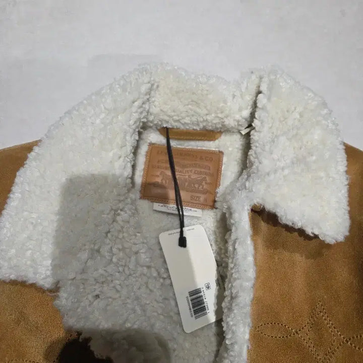 [BUNJANG] Levi's Premium Line Suede Shearling Sherpa / 리바이스 프리미엄라인 스웨이드 시어링 쉐르파