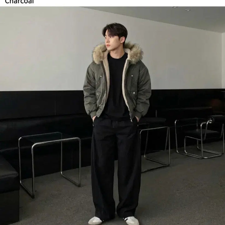 [BUNJANG] Short Hooded Raccoon Fur Crop Padded Jacket / 라쿤 퍼  후드 숏패딩 크롭 차콜카키