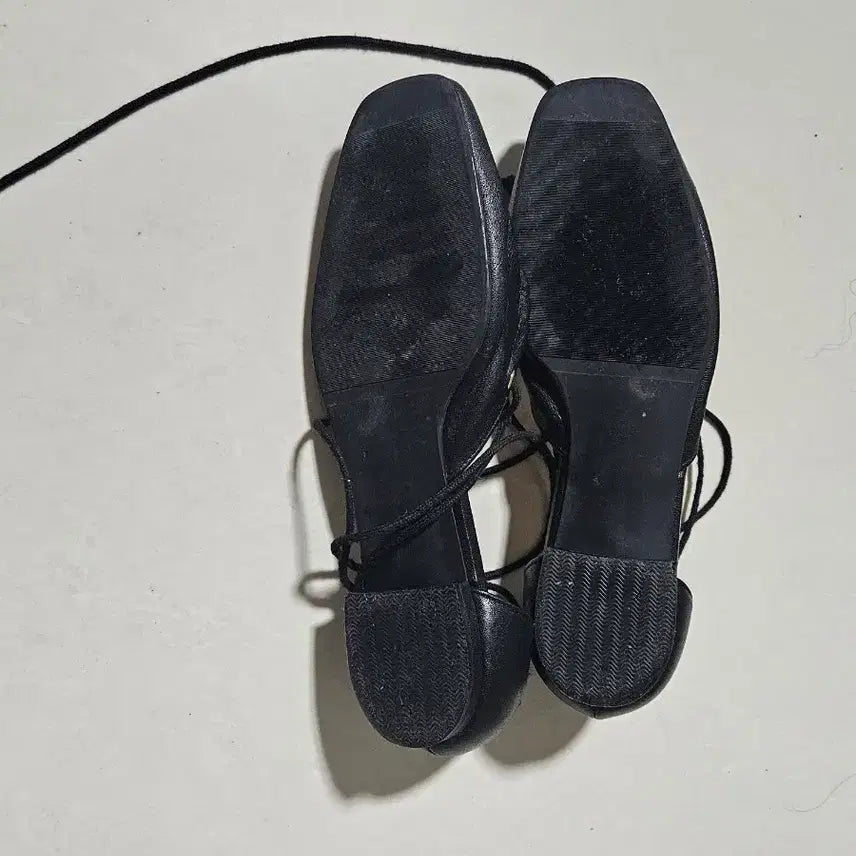 [BUNJANG] Youngbridge Lace-up Flat Shoes Black / 영브릿지 레이스업 플랫 슈즈 블랙