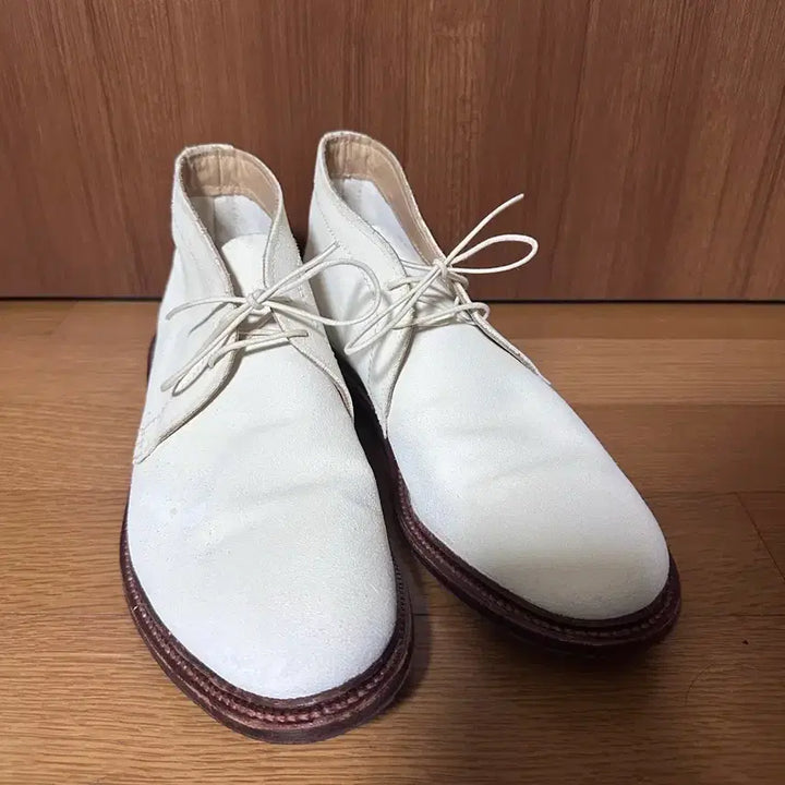 [SOLD OUT] 8.5 알든 1491 화이트 스웨이드 처카부츠