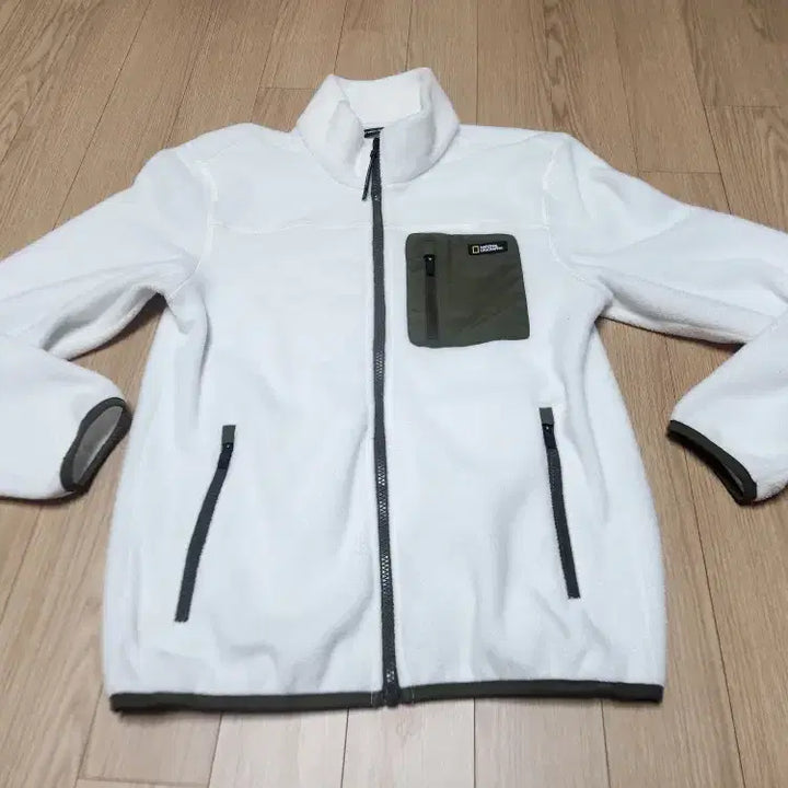 [BUNJANG] National Geographic Fleece Zip-Up Jacket (Size 95) / 내셔널 지오그래픽 후리스 집업 자켓 사이즈 95 판매합니다.