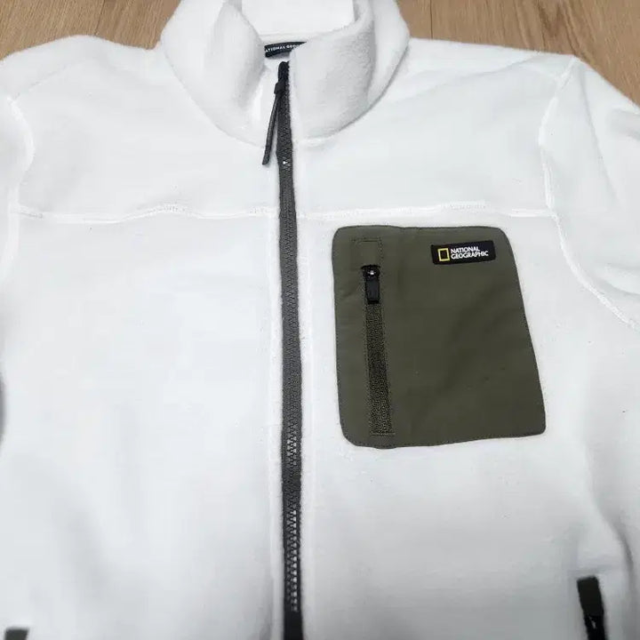 [BUNJANG] National Geographic Fleece Zip-Up Jacket (Size 95) / 내셔널 지오그래픽 후리스 집업 자켓 사이즈 95 판매합니다.