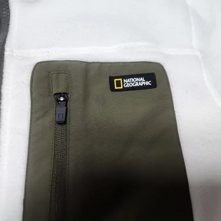 [BUNJANG] National Geographic Fleece Zip-Up Jacket (Size 95) / 내셔널 지오그래픽 후리스 집업 자켓 사이즈 95 판매합니다.