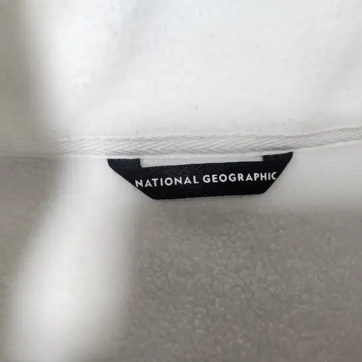 [BUNJANG] National Geographic Fleece Zip-Up Jacket (Size 95) / 내셔널 지오그래픽 후리스 집업 자켓 사이즈 95 판매합니다.