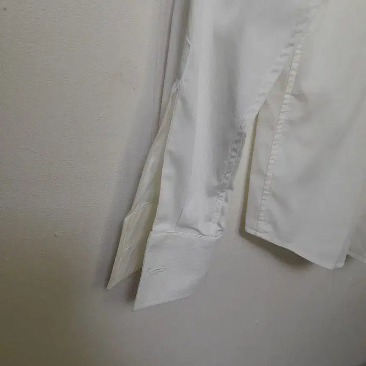[BUNJANG] Prada Ivory Dress Shirt / 이태리산 프라다 아이보리 드레스셔츠 39 15 1/2