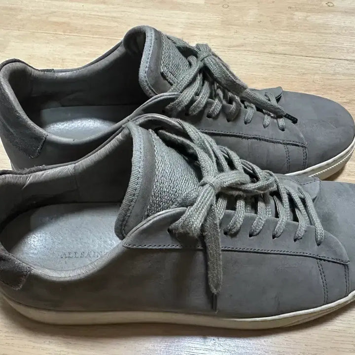 [BUNJANG] Allsaints Low Top Sneakers (Size 42) / 올세인츠 로우탑 스니커즈 42