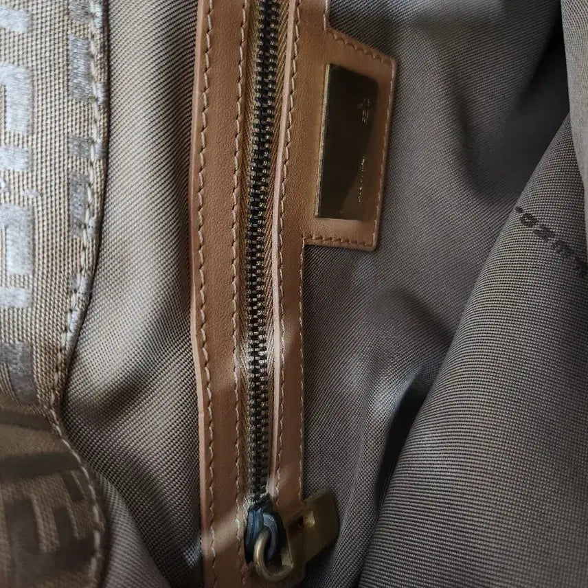 [BUNJANG] Fendi Zucchino Beige Shoulder Bag / (정품)펜디 주카 베이지 숄더백