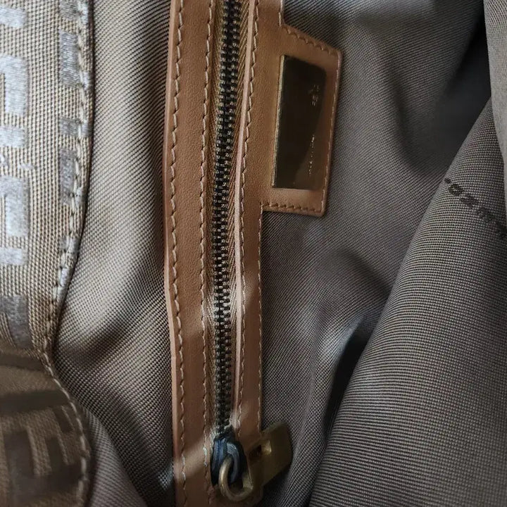 [BUNJANG] Fendi Zucchino Beige Shoulder Bag / (정품)펜디 주카 베이지 숄더백