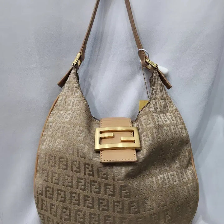 [BUNJANG] Fendi Zucchino Beige Shoulder Bag / (정품)펜디 주카 베이지 숄더백
