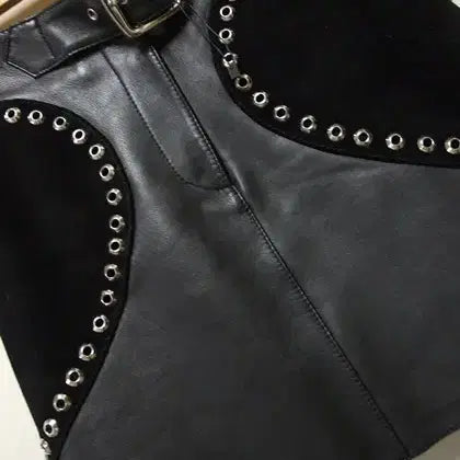 [BUNJANG] Maje Suede Studded Leather Skirt (Size 36) / 마쥬 maje 스웨이드 찡장식 양가죽 스커트 택36 허리24