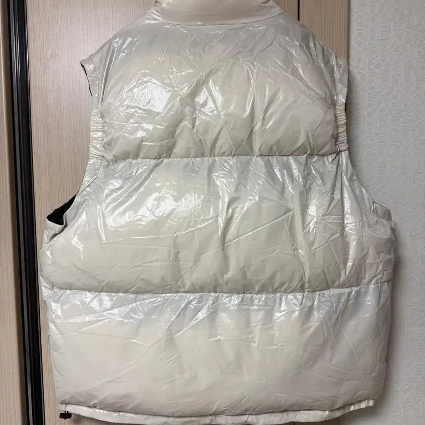 [BUNJANG] LOWELL Ivory Padded Vest / 로웰(LOWELL) 조끼 패딩 아이보리 색상 Free 사이즈