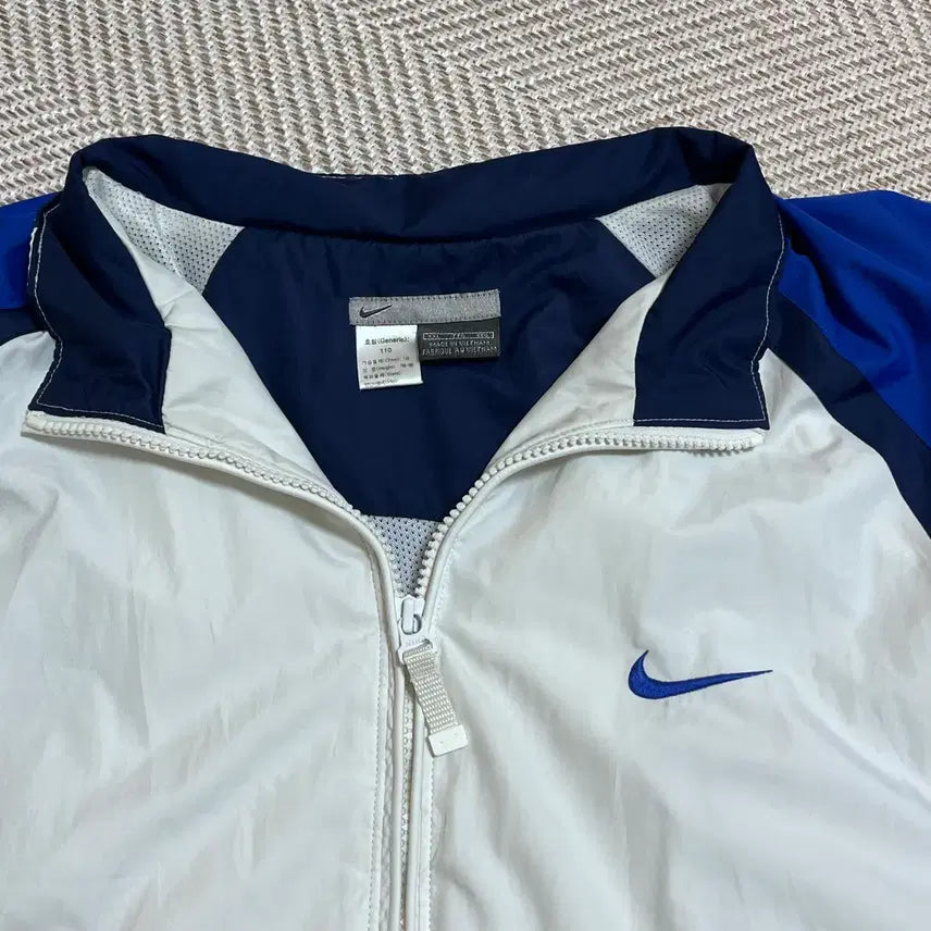 [BUNJANG] Nike White Blue Swoosh Windbreaker (XXL) / [정품] 나이키 화이트 블루 스우시 바막[ XXL ]