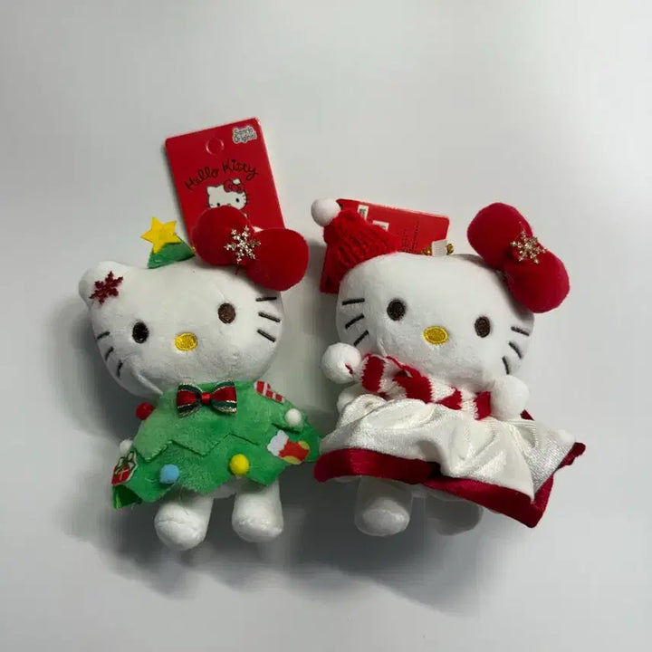 [BUNJANG] Sanrio Hello Kitty Christmas Doll Keychain / 산리오 헬로키티 크리스마스 인형 키링