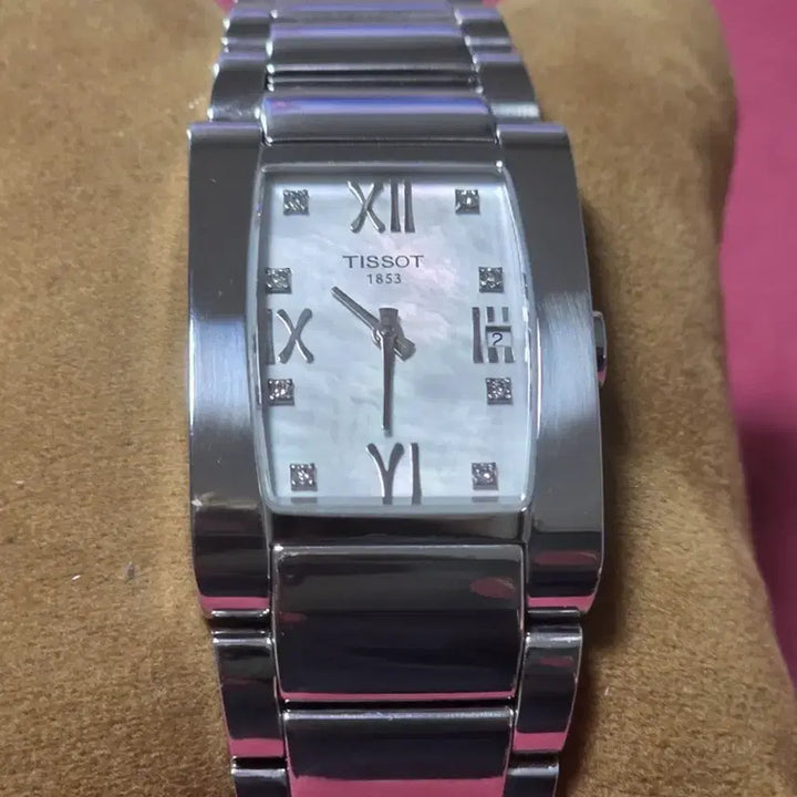 [BUNJANG] Tissot T-Lady Quartz Watch / 티쏘 T 레이디 자개판 쿼츠 시계