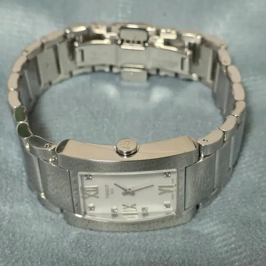 [BUNJANG] Tissot T-Lady Quartz Watch / 티쏘 T 레이디 자개판 쿼츠 시계