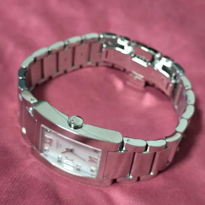 [BUNJANG] Tissot T-Lady Quartz Watch / 티쏘 T 레이디 자개판 쿼츠 시계