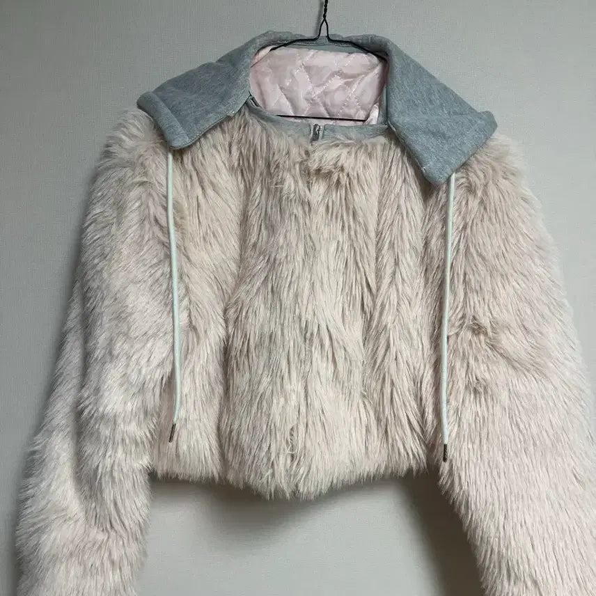 [BUNJANG] Pink Hooded Fur Jacket / 연분홍 후드퍼자켓