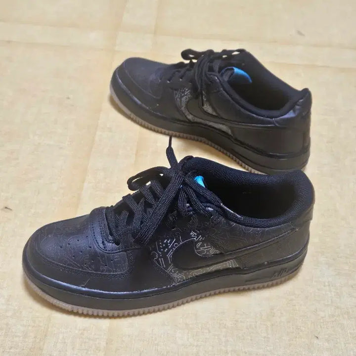 [BUNJANG] Nike Space Jam Sneakers / 나이키 X 스페이스 잼 245사이즈
