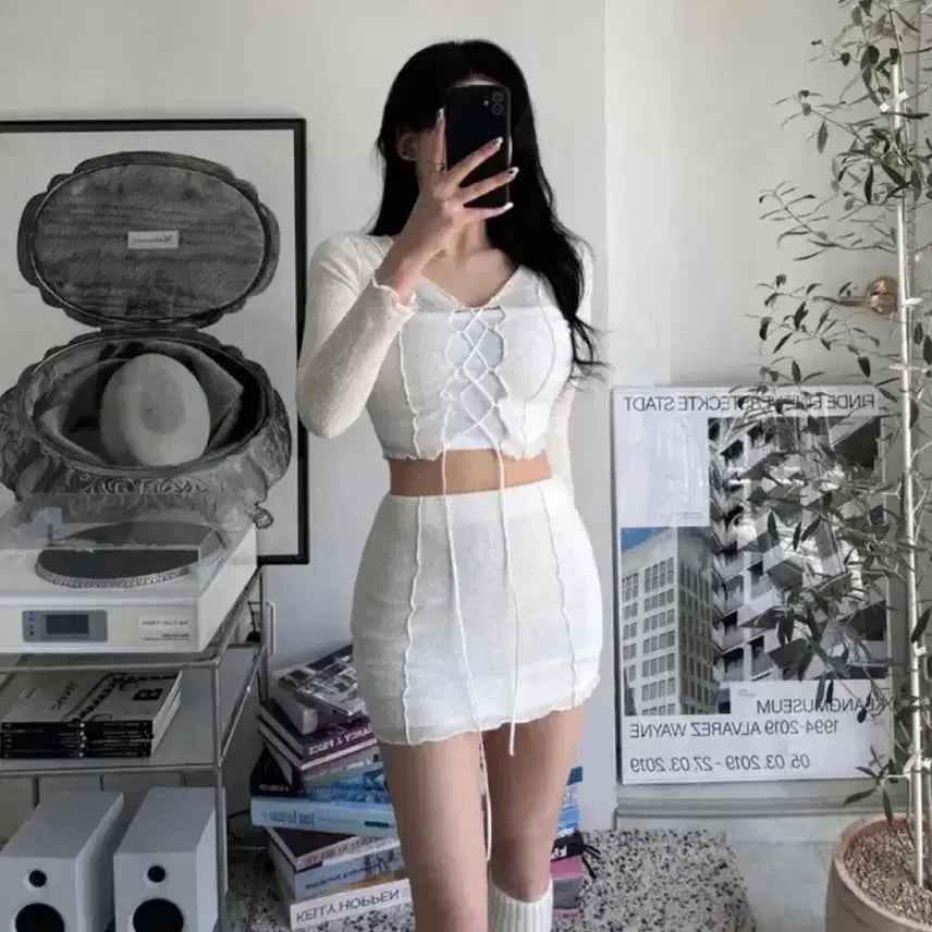 [BUNJANG] White Sheer Lace Crop Top & Mini Skirt Two-Piece Set / 화이트 시스루 레이스 크롭티 + 미니스커트 투피스 세트